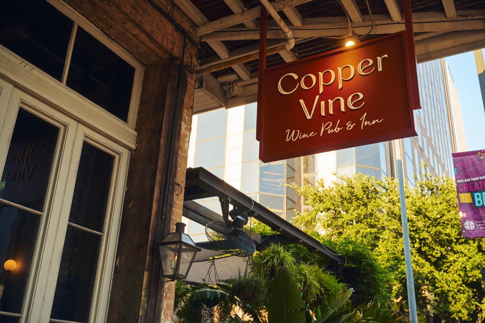 Copper Vine Wine Pub & Inn New Orleans Exteriör bild